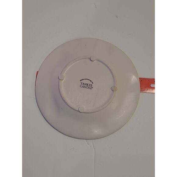 Yankee Candle North Pole Themed Plate for Large Shade Snowman Penguin Polar Bear - Picture 5 of 8